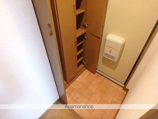 スプリングパーク横田 Eの玄関写真
