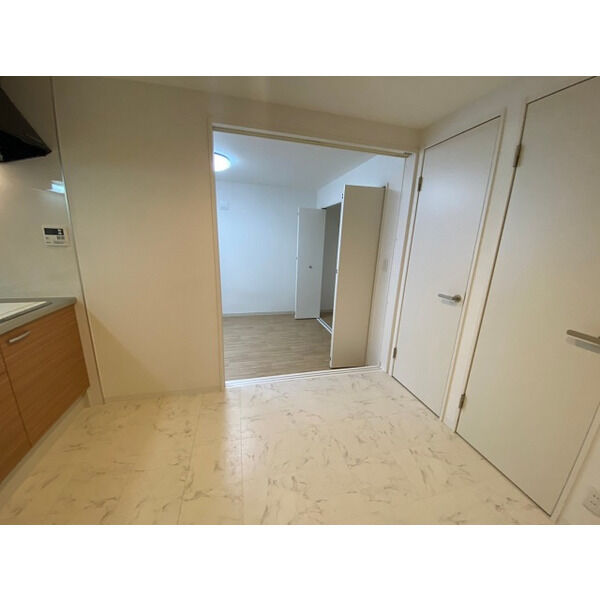 居室・リビング　南向き・角部屋住居で過ごしやすくてオススメです！