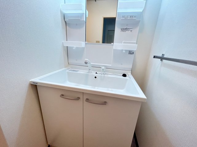 洗面設備　※参考写真