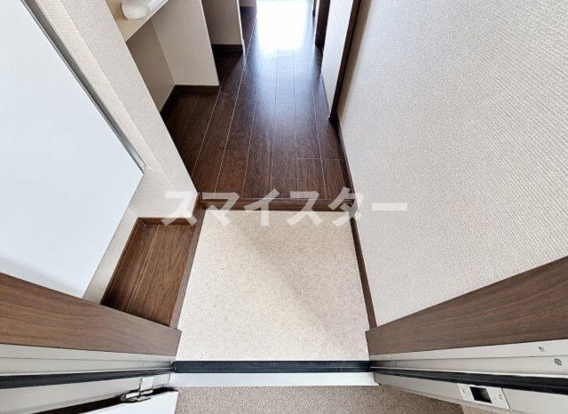 玄関　※別部屋参考写真