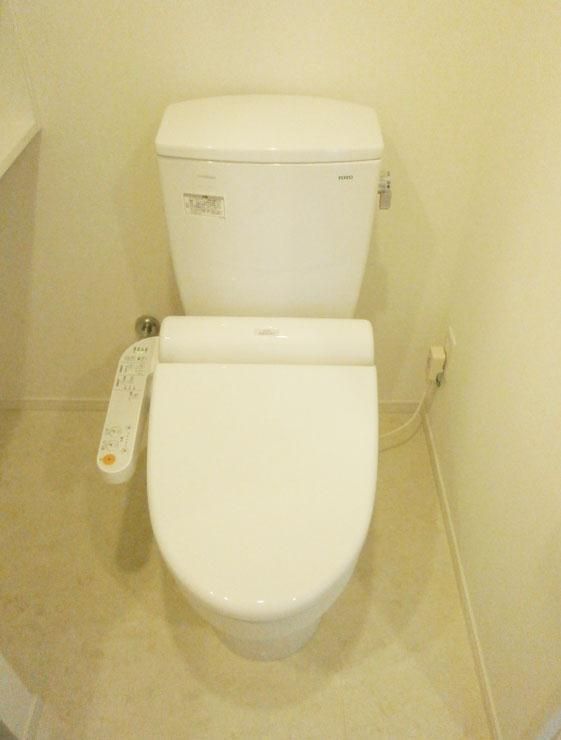 トイレ　清潔感のあるトイレです