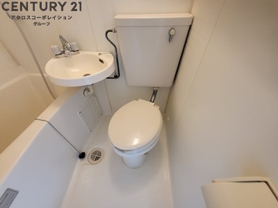 トイレ　浴室内にトイレがあります☆