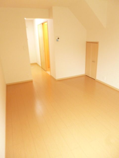 ミルトクラール 2番館の居間写真