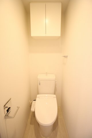トイレ　（別タイプ参考写真）ティモーネグランデ田端　荒川区西尾久4