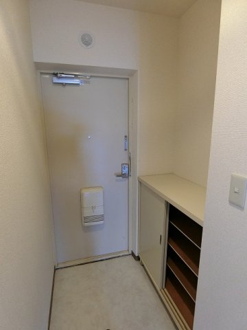 玄関　※同建物別部屋イメージ