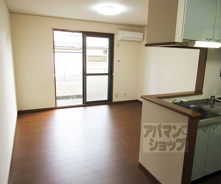 居室・リビング　開放的なお部屋です！