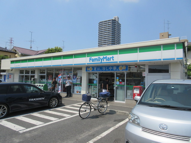 その他　ファミリーマートさいたま辻八丁目店