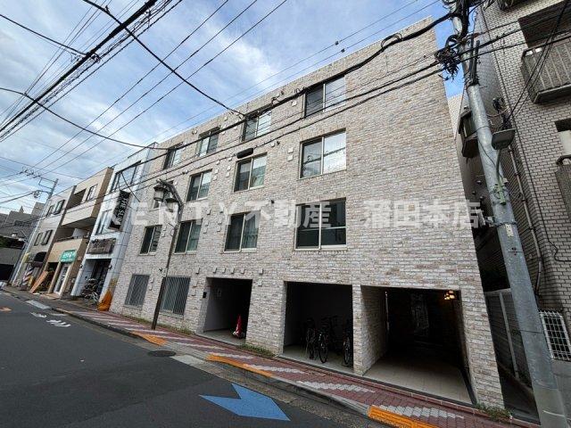 建物外観　外観は落ち着いています