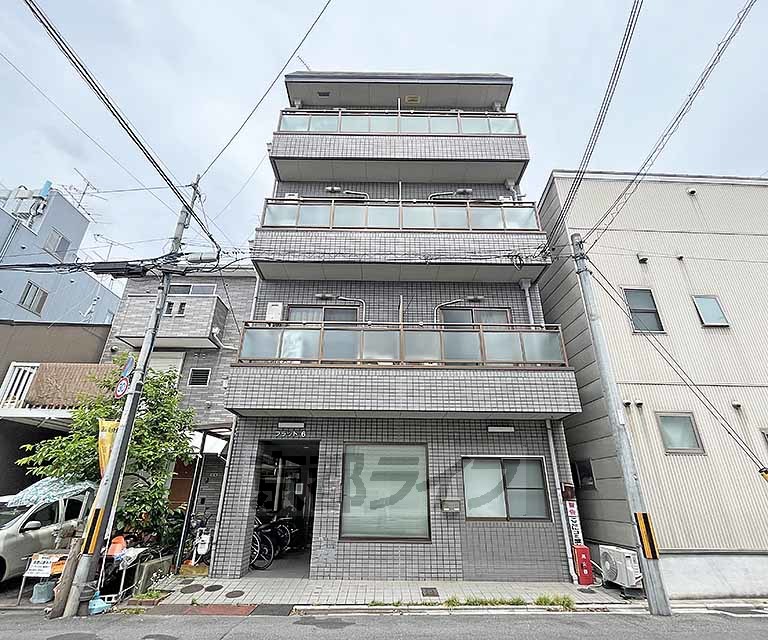 フラット6の外観写真