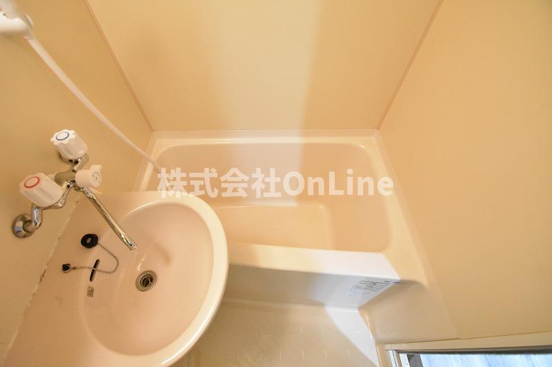 ＪＲおおさか東線 ＪＲ河内永和駅 徒歩5分 7階建 築27年の風呂写真