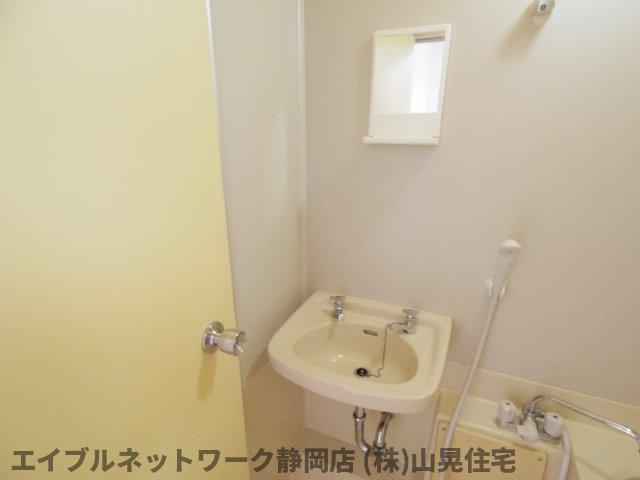静岡鉄道静岡清水線 音羽町駅 徒歩12分 2階建 築43年の内装写真