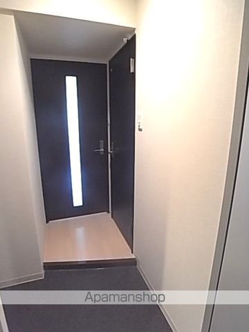 インテリジェンス御堂の玄関写真
