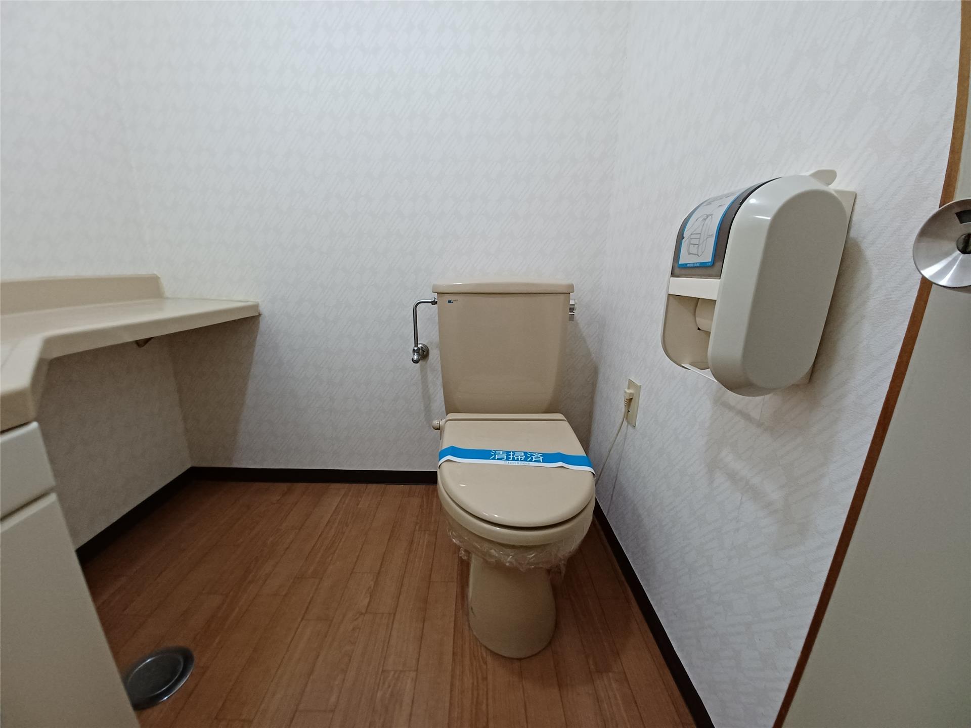 レリブ神ノ輪のトイレ写真