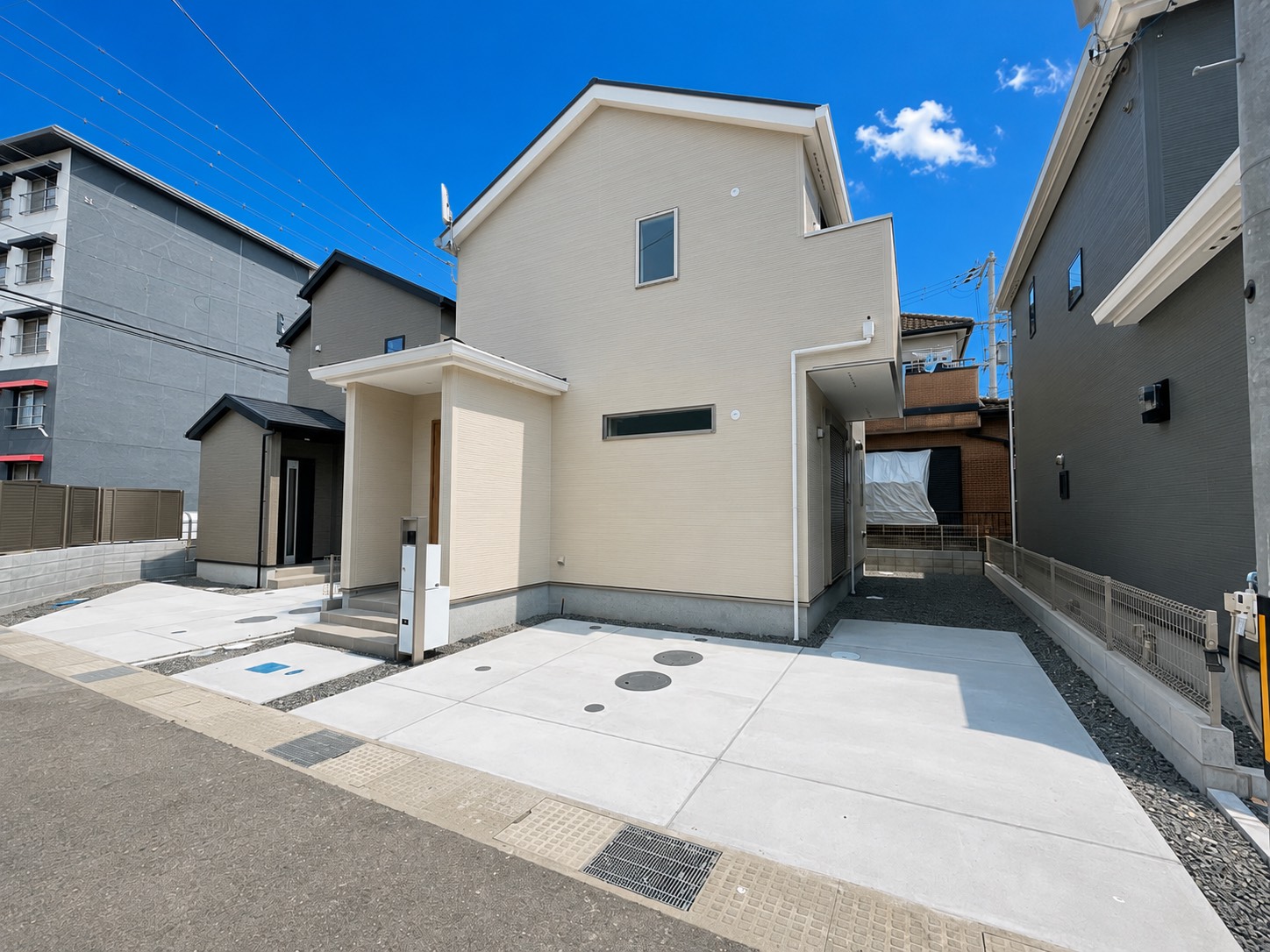 ＪＲ阪和線 長滝駅 徒歩6分 2階建 築1年の居間写真