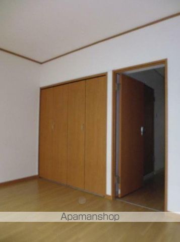 小田急線 登戸駅 徒歩10分 3階建 築44年の内装写真