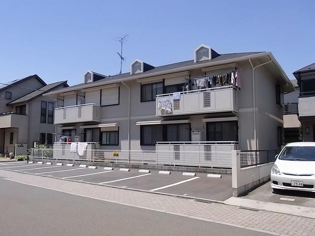 建物外観　★防音に配慮した間取り・1フロア2世帯のみ★