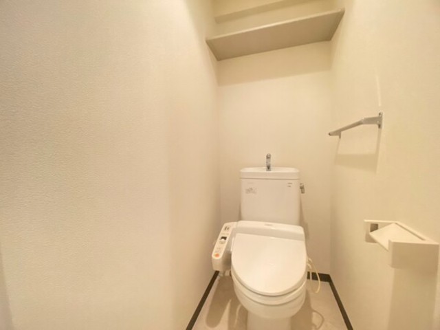 ＪＲ東海道本線 甲子園口駅 徒歩8分 7階建 築20年のトイレ写真
