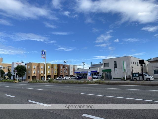 コンビニ　ローソン秋田山王中島町店（コンビニ）まで376m