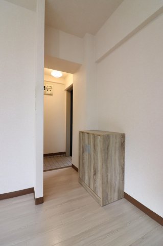 サンヴューパレス博多駅南の玄関写真