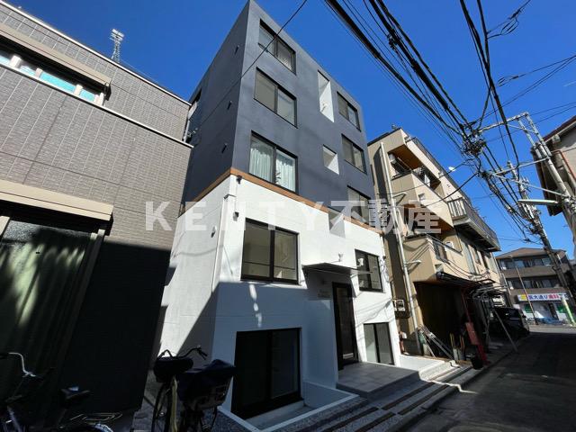 建物外観　外観は落ち着いています