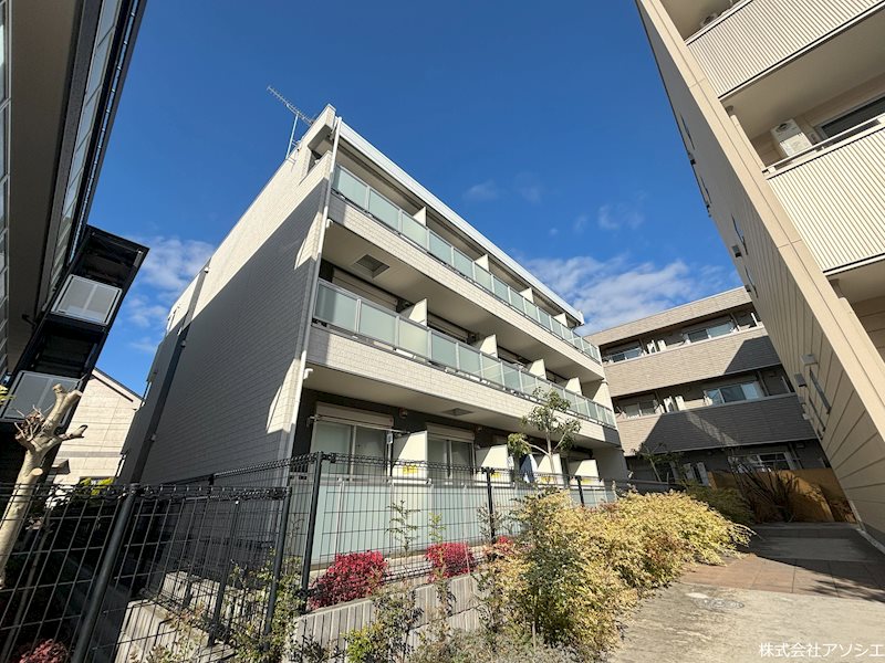 建物外観　リブリ・ブランシュ壱番館のご紹介は住まいの窓口　アソシエにお