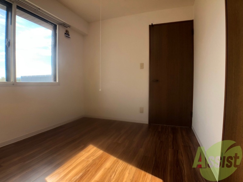 その他部屋・スペース　光が差し込む、温かみのあるお部屋です。