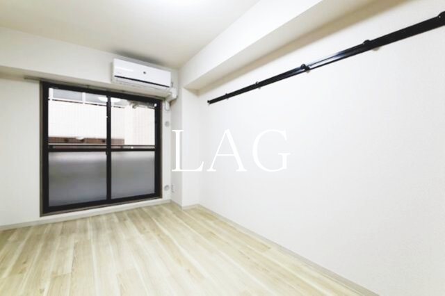 ニューガイアリルーム葛西駅南No.20の居間写真