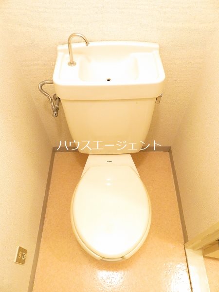 トイレ　もちろんバストイレ別です。※参考画像