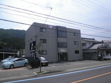 建物外観　最上階★鉄筋コンクリート造で充実設備の2LDK♪