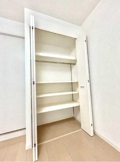 収納　参考写真　同物件別部屋