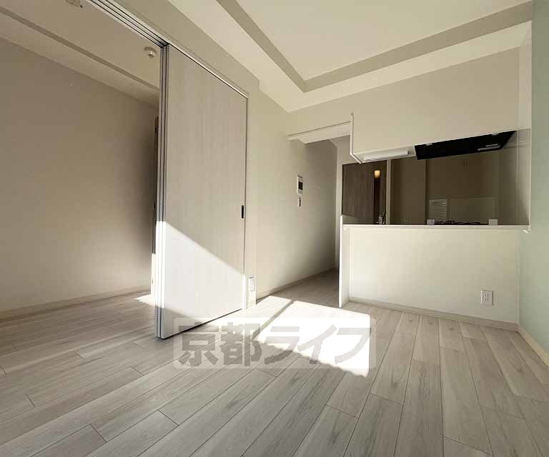地下鉄烏丸線 九条駅 徒歩9分 3階建 築2年の居間写真