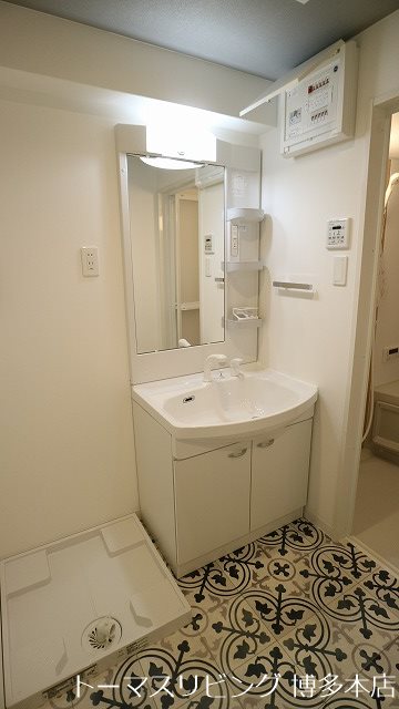 洗面設備　※別号室の参考写真になります。