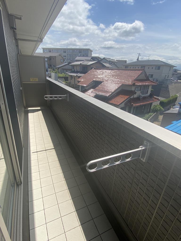 バルコニー　上の階の写真です。