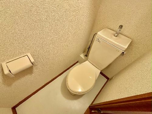 トイレ　設備・仕様は号室により異なる為、現況を優先いたします。