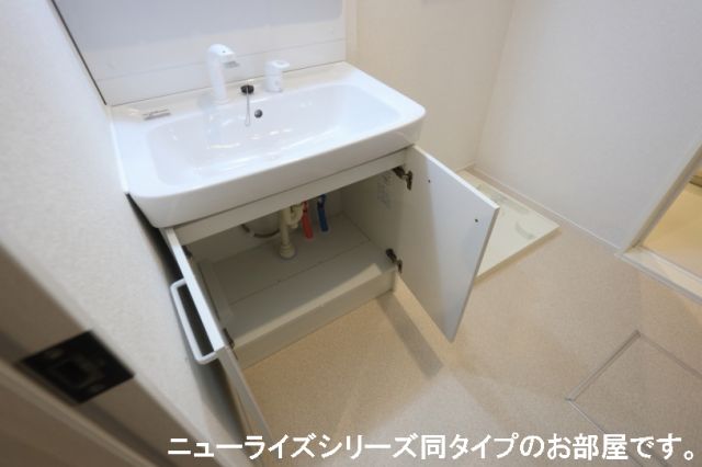 【ハウスビバルディＢの洗面設備】