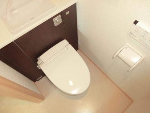 ヴォワラクテノース　トイレ　トイレ