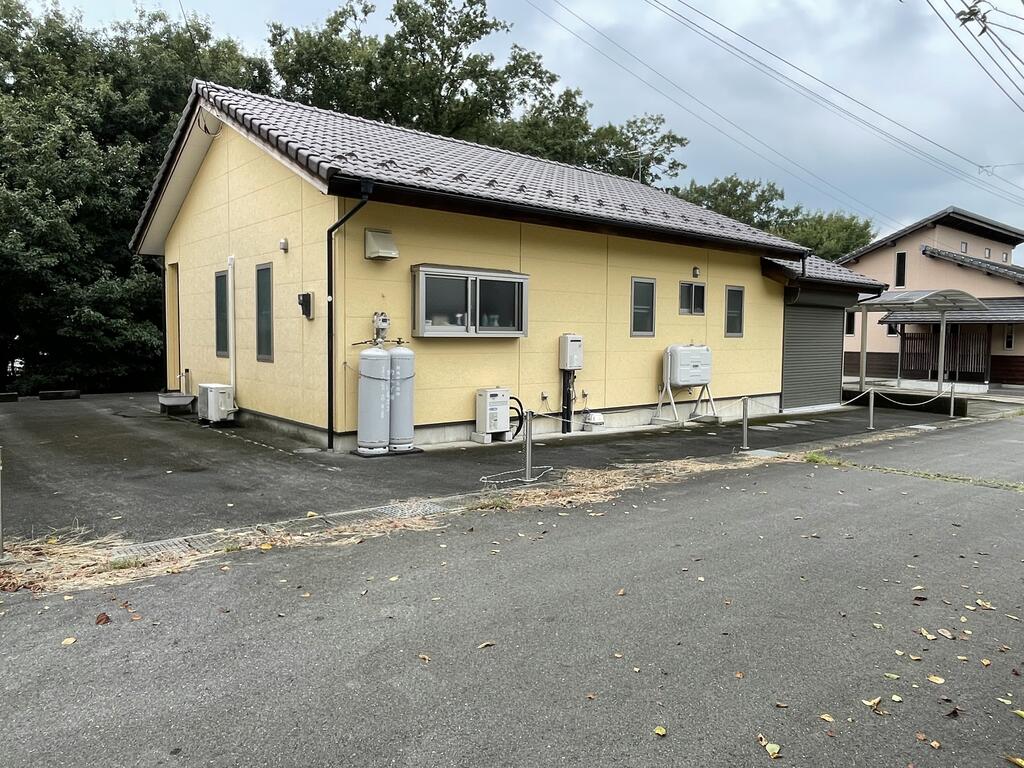 鼻毛石町貸住宅の建物外観