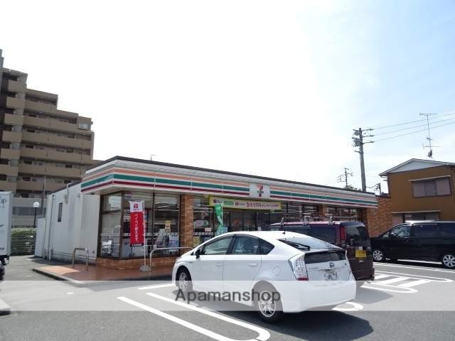 コンビニ　セブンイレブン（コンビニ）まで445m