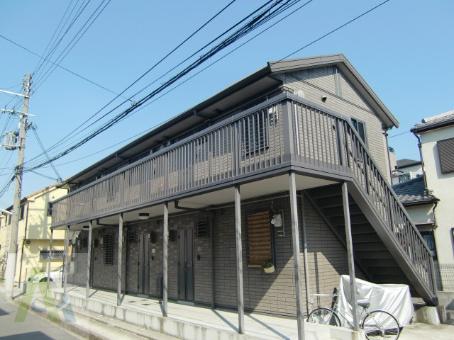 プランドール湊川の建物外観