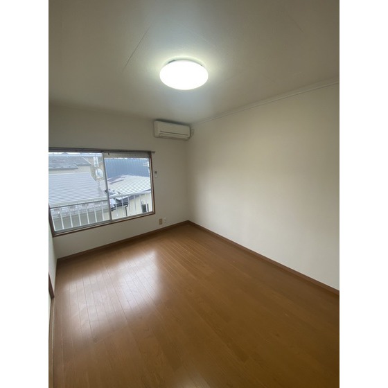 居室・リビング　全室フローリングになります。