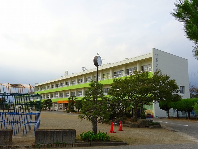 小学校　筑西市立竹島小学校（小学校）まで1648m