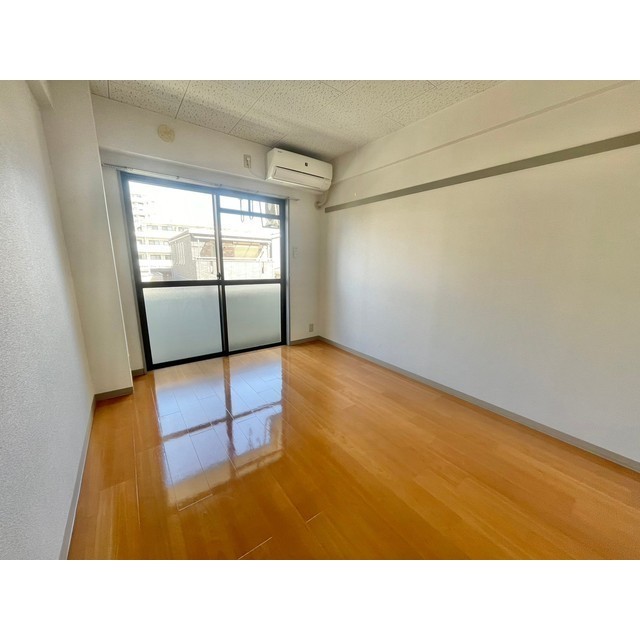 居室・リビング　※他のお部屋の参考写真です