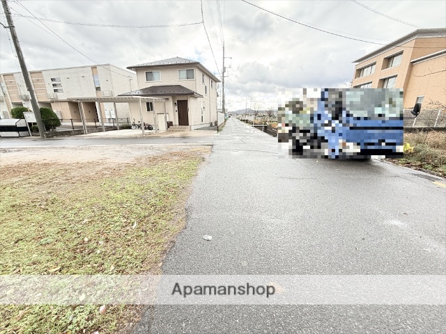 その他　前面道路（その他）まで0m