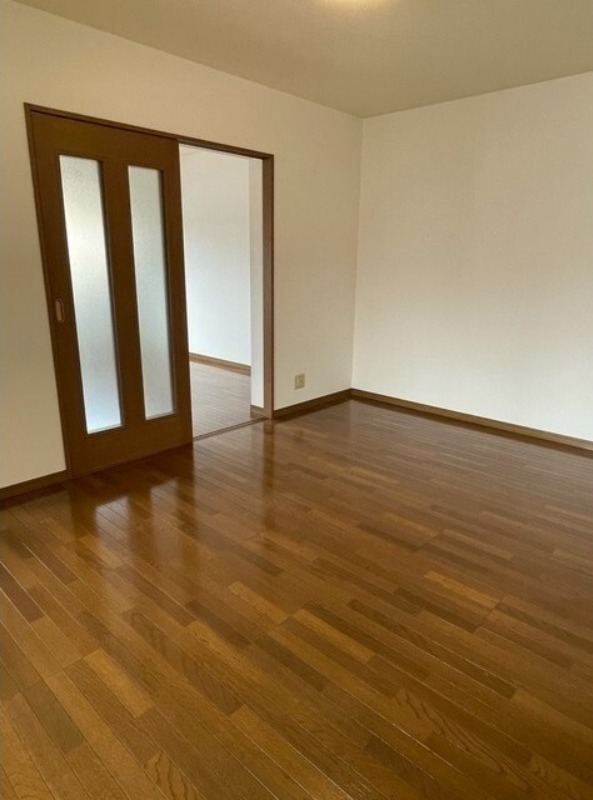 居室・リビング　図面と現状に相違がある場合には現状を優先