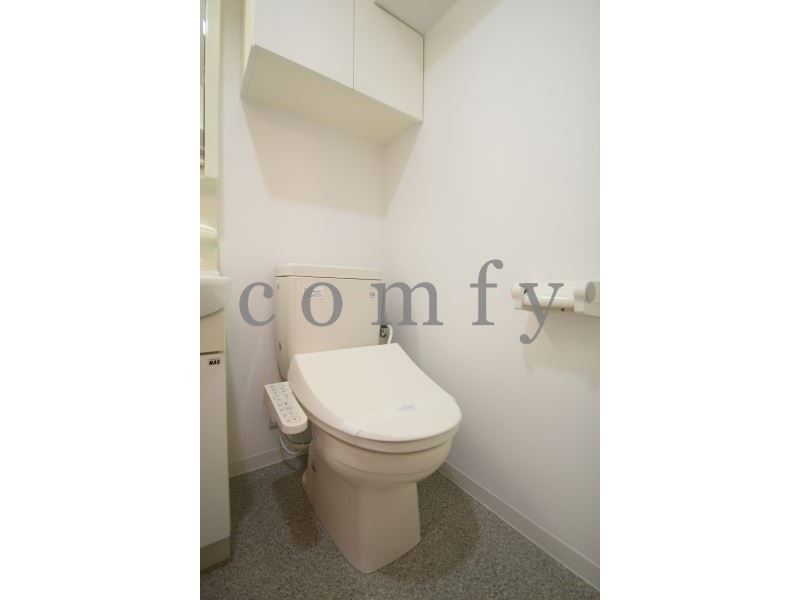 トイレ　ウォシュレット完備