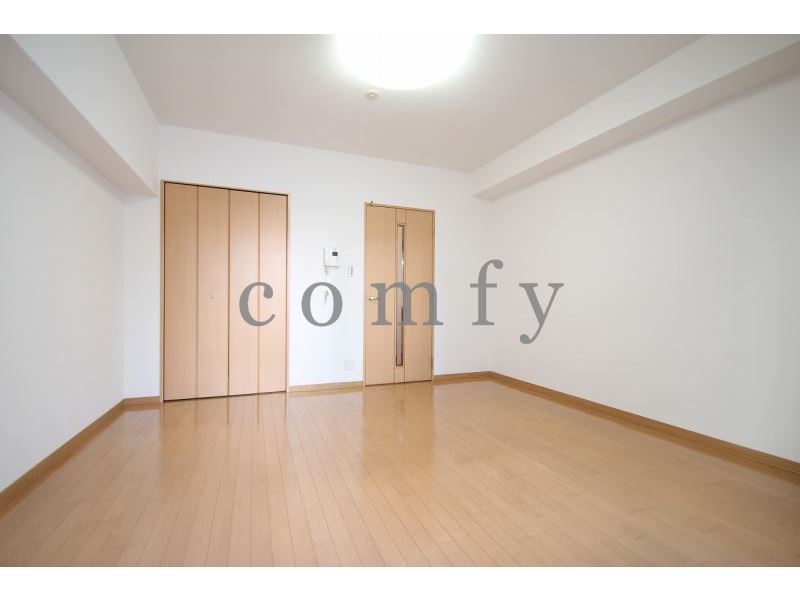 その他部屋・スペース　柱も少なく家具の配置もし易いお部屋です