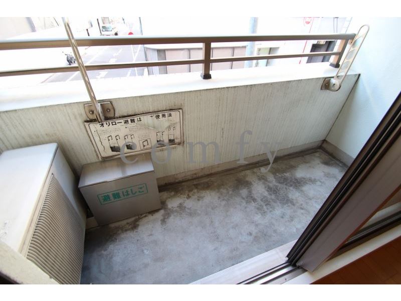 バルコニー　バルコニー