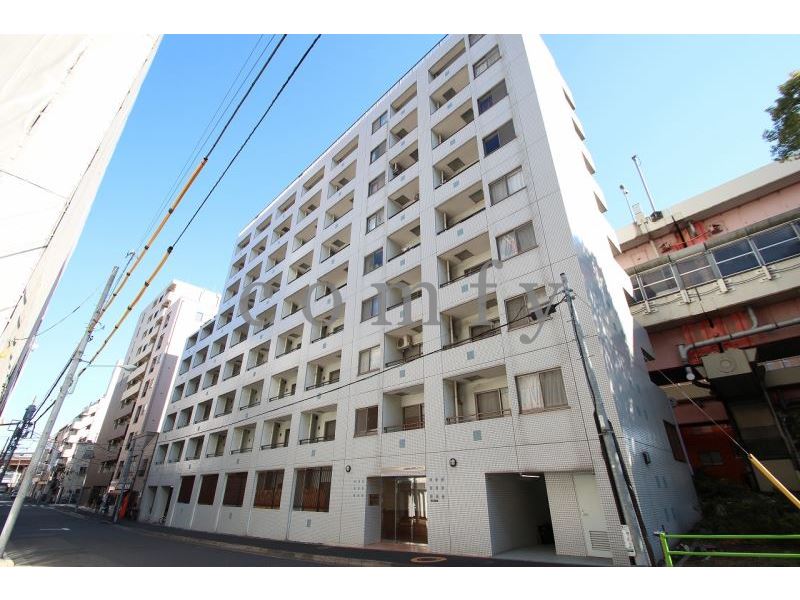 建物外観　２０００年９月築