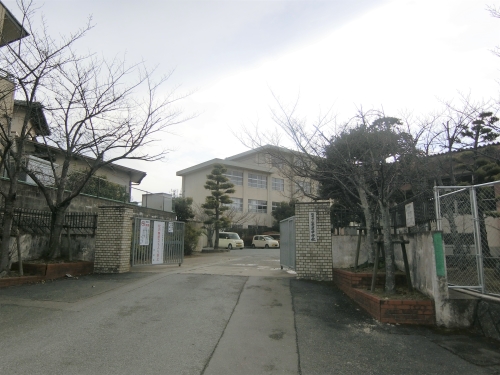 中学校　老司中学校（中学校）まで500m