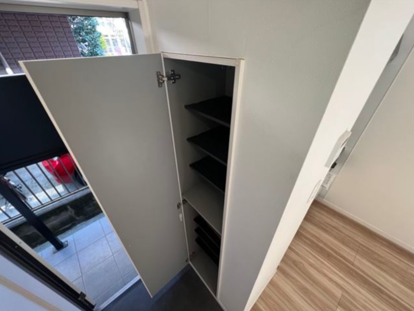 バルコニー　収納